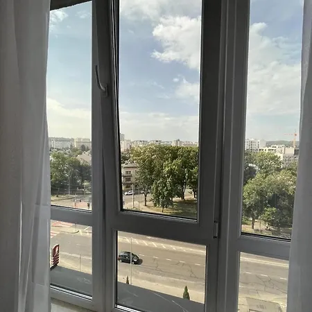 простора 100 квм 公寓