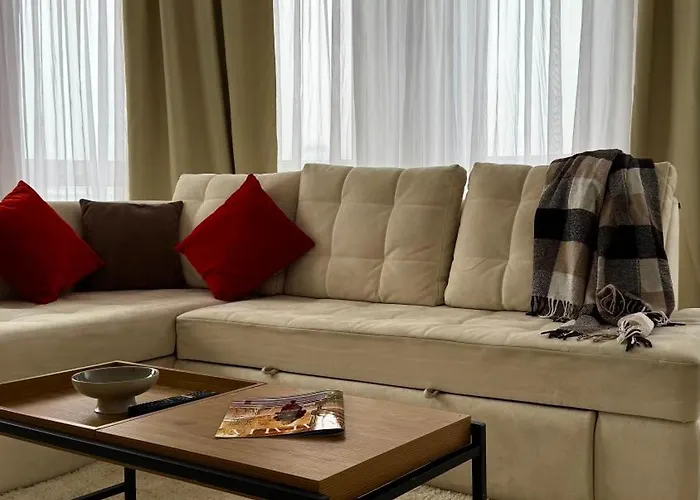 простора 100 квм * リヴィウ