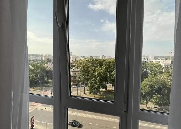 Простора Квартира 100 Квм Apartmán